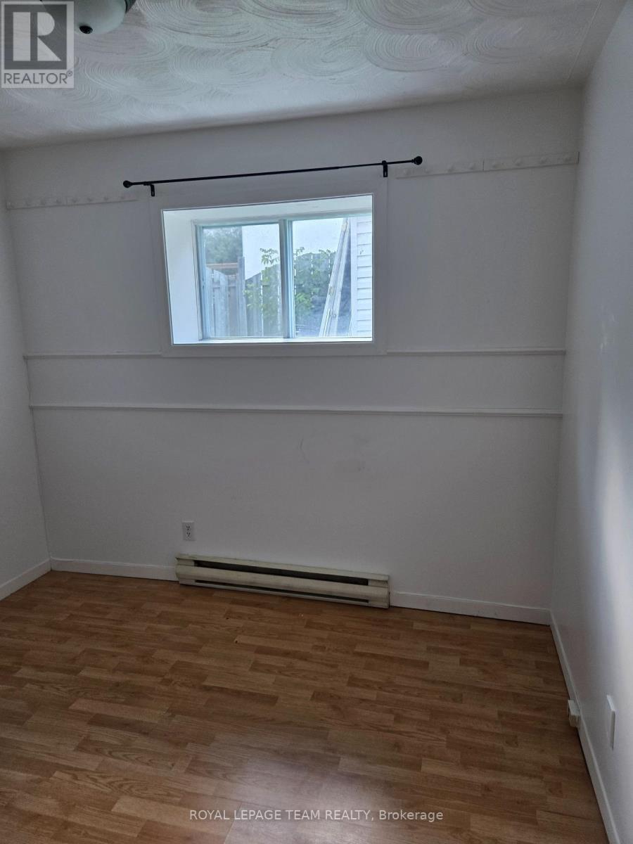 2540 Mer Bleue Road, Ottawa, Ontario K4B 1H9 - Photo 9 - X13539894