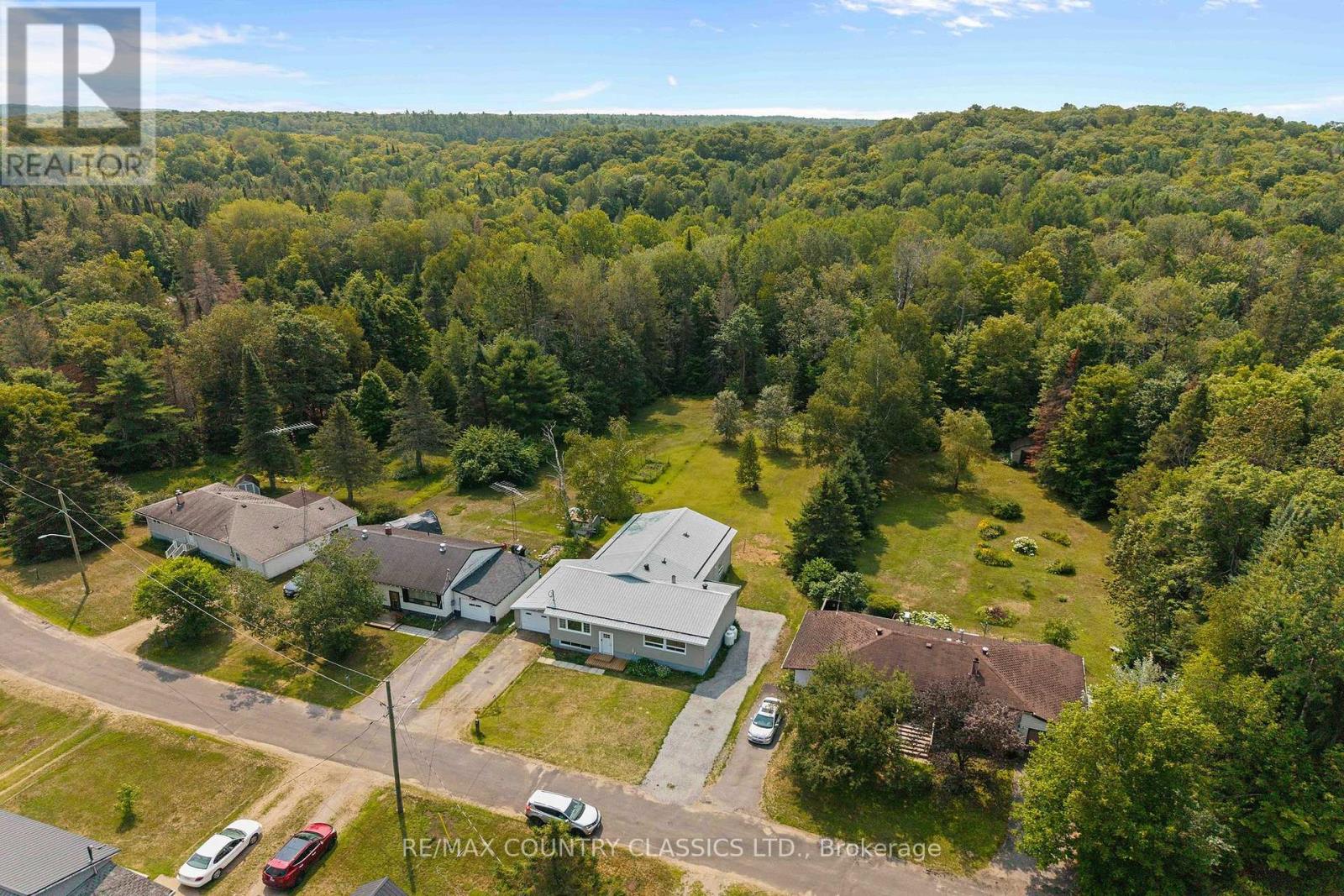 1043 Estates Road, Highlands East, Ontario  K0L 1C0 - Photo 47 - X13624152
