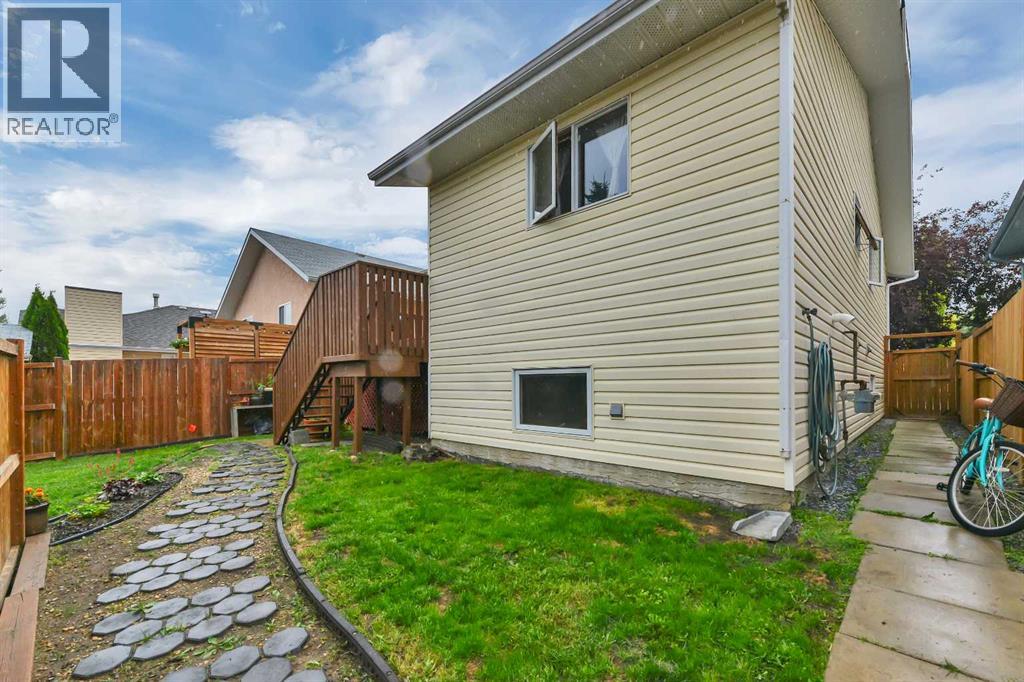 14 Eakins Crescent, Red Deer, Alberta  T4R 2K2 - Photo 31 - A2329445