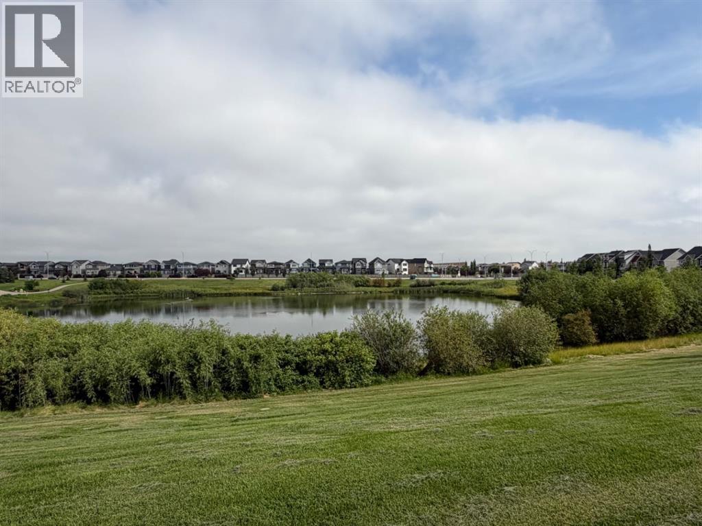 152 South Point Court SW, Airdrie, Alberta  T4B 4K9 - Photo 34 - A2330174