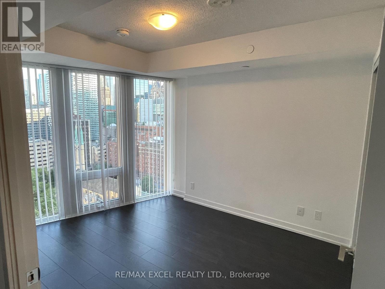 2505 - 60 Shuter Street, Toronto, Ontario  M5B 1A8 - Photo 11 - C13624110