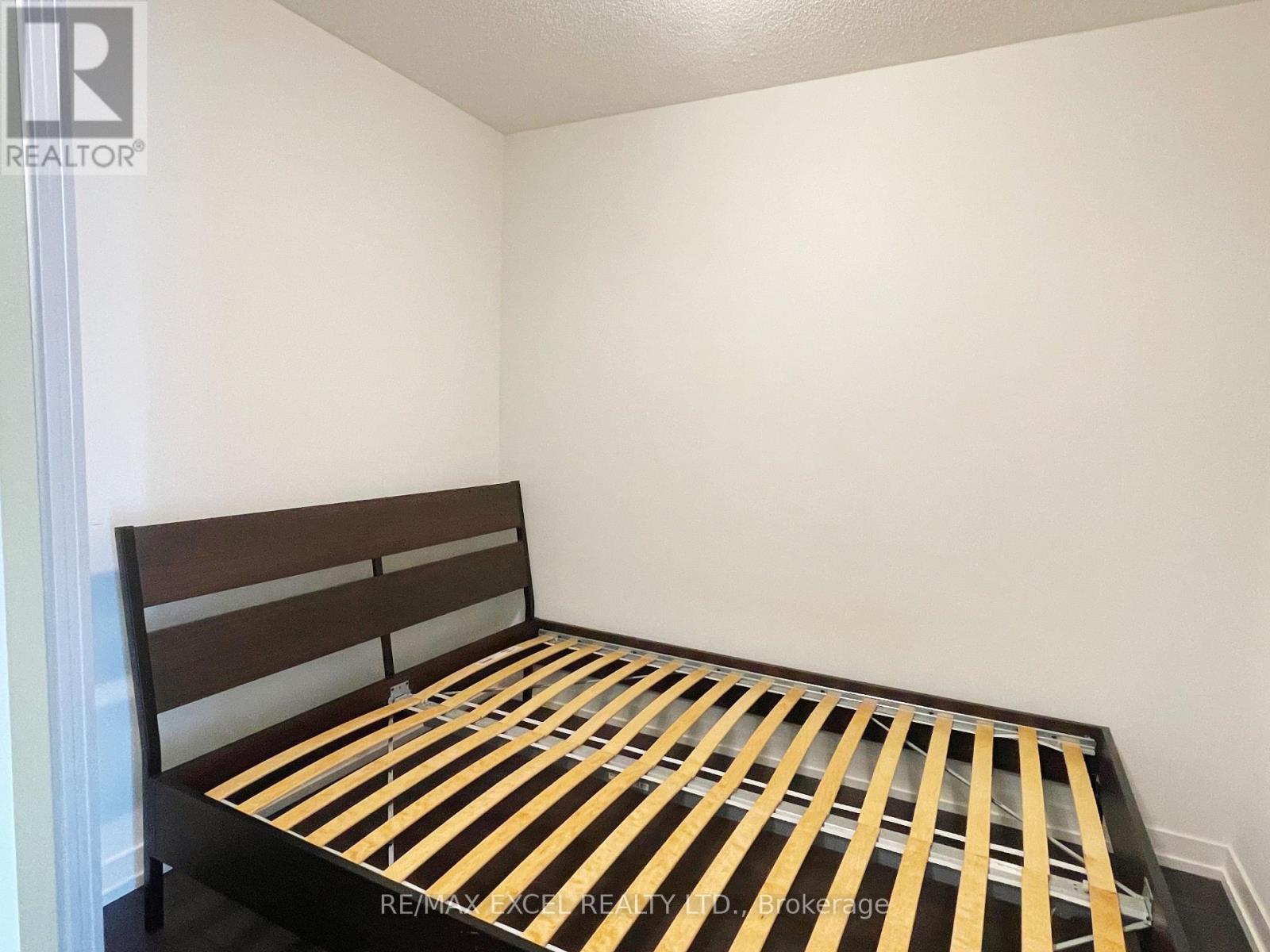 2505 - 60 Shuter Street, Toronto, Ontario  M5B 1A8 - Photo 4 - C13624110