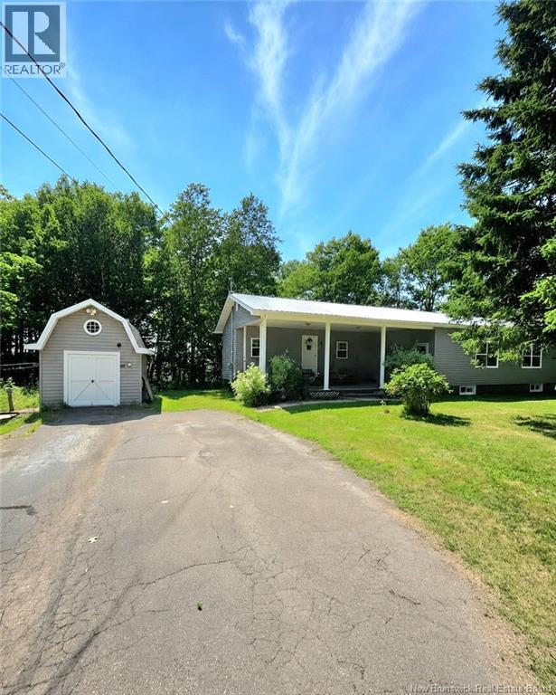 684 Principale Street, Memramcook, New Brunswick  E4K 2V2 - Photo 1 - NB145061