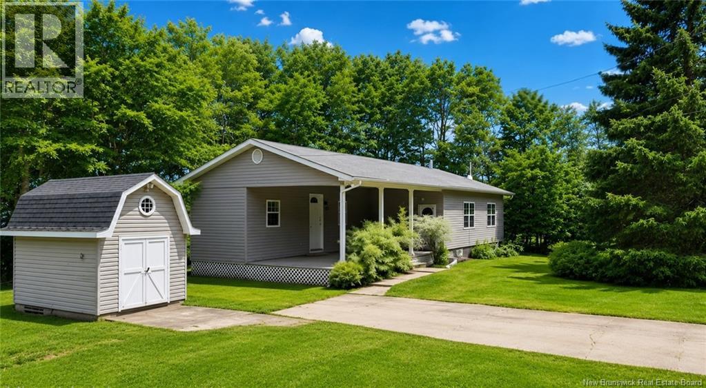 684 Principale Street, Memramcook, New Brunswick  E4K 2V2 - Photo 2 - NB145061