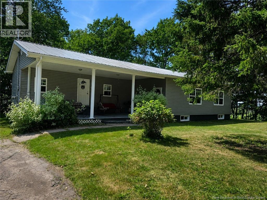 684 Principale Street, Memramcook, New Brunswick  E4K 2V2 - Photo 3 - NB145061