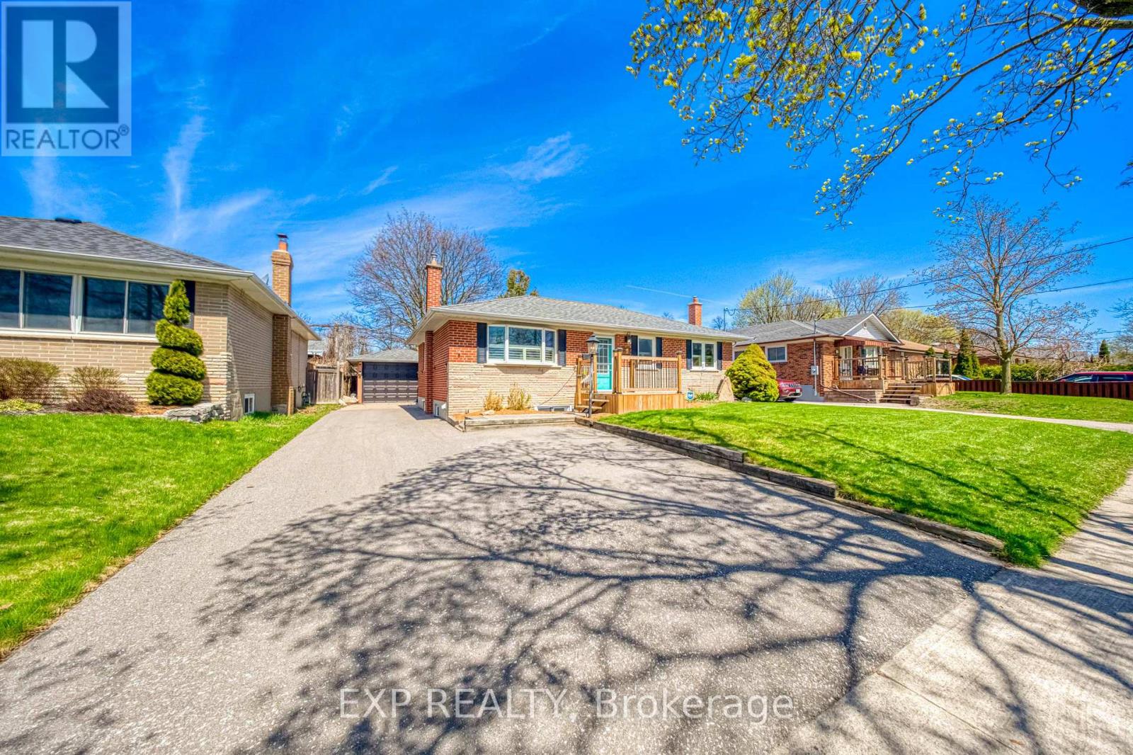 752 Eastbourne Avenue, Oshawa, Ontario  L1G 1P3 - Photo 2 - E13624136