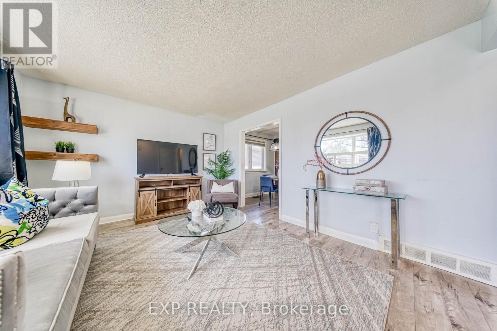 752 Eastbourne Avenue, Oshawa, Ontario  L1G 1P3 - Photo 7 - E13624136