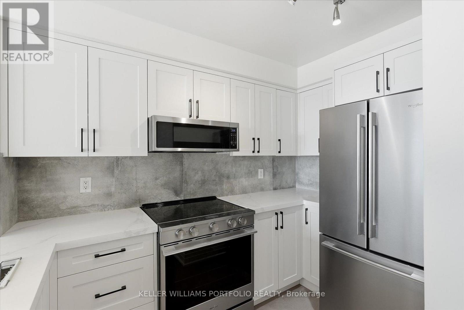 607 - 48 Suncrest Boulevard, Markham (Commerce Valley), Ontario  L3T 7Y5 - Photo 10 - N13624174