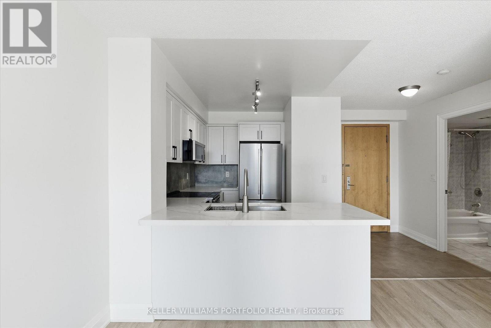 607 - 48 Suncrest Boulevard, Markham (Commerce Valley), Ontario  L3T 7Y5 - Photo 12 - N13624174
