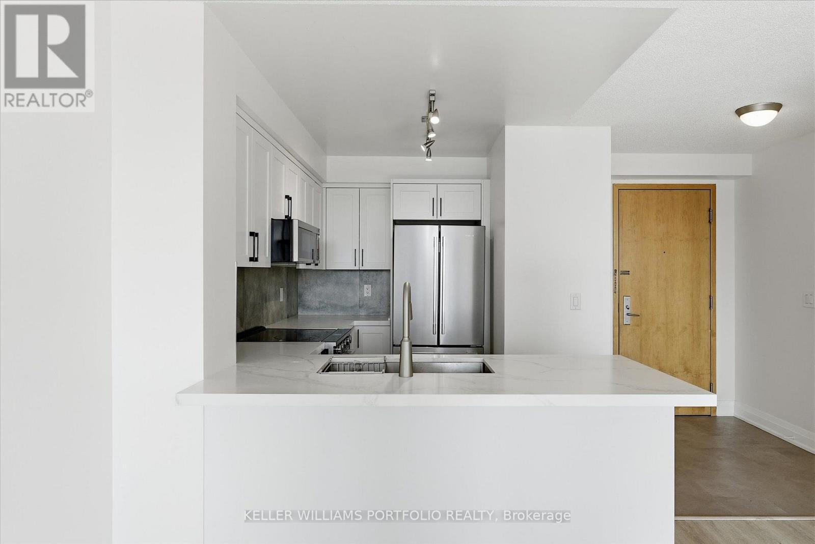 607 - 48 Suncrest Boulevard, Markham (Commerce Valley), Ontario  L3T 7Y5 - Photo 13 - N13624174