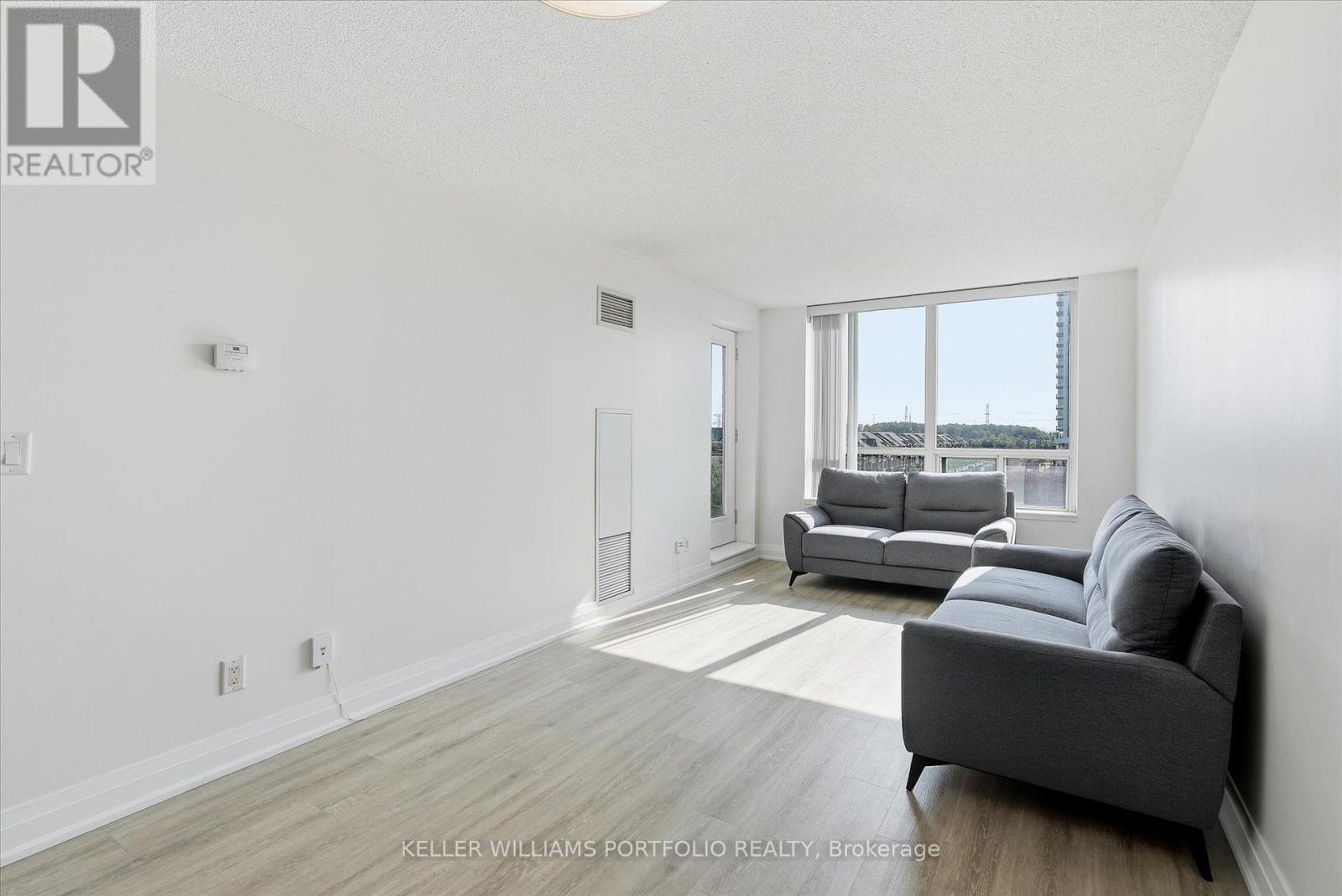 607 - 48 Suncrest Boulevard, Markham (Commerce Valley), Ontario  L3T 7Y5 - Photo 16 - N13624174