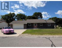 1041 MAIN STREET, howick, Ontario