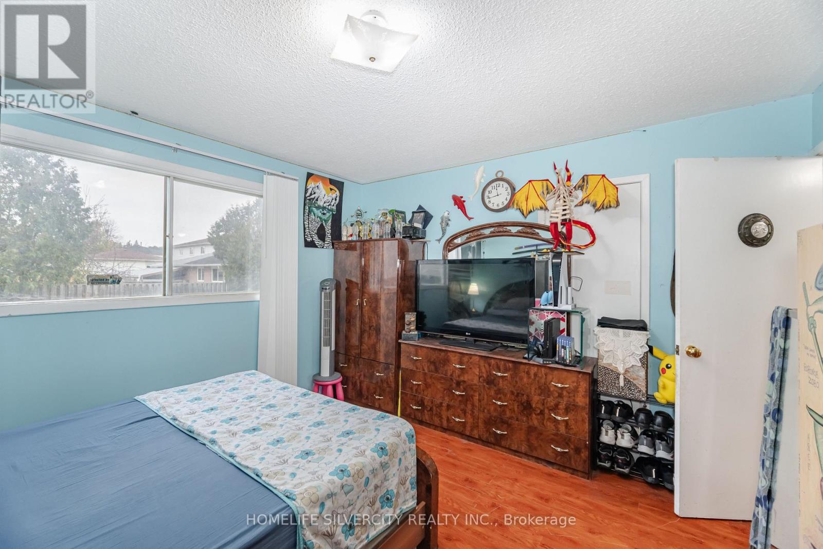 3315 Dwiggin Avenue, Mississauga, Ontario  L4T 3J3 - Photo 19 - W13624128