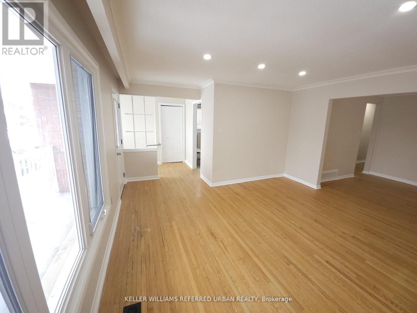30 Picaro Drive, Toronto, Ontario  M3N 2B5 - Photo 6 - W13624200
