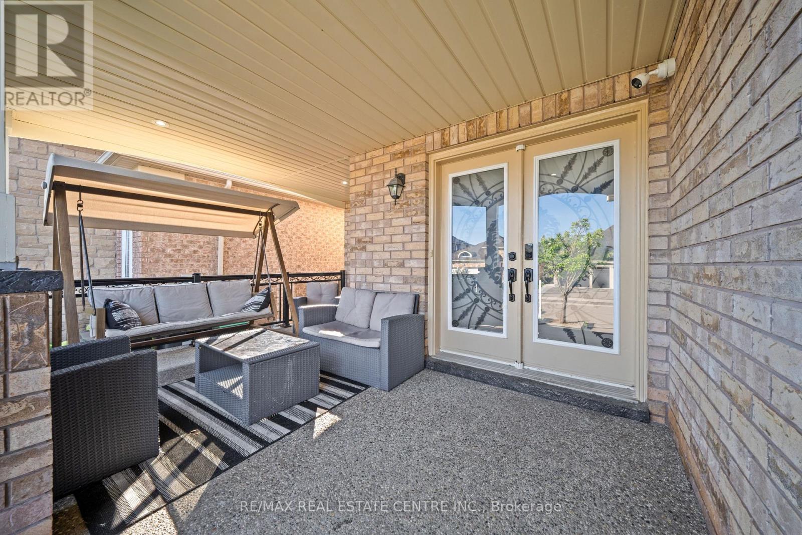 10 Midvale Road, Brampton, Ontario  L7A 2N1 - Photo 4 - W13624210