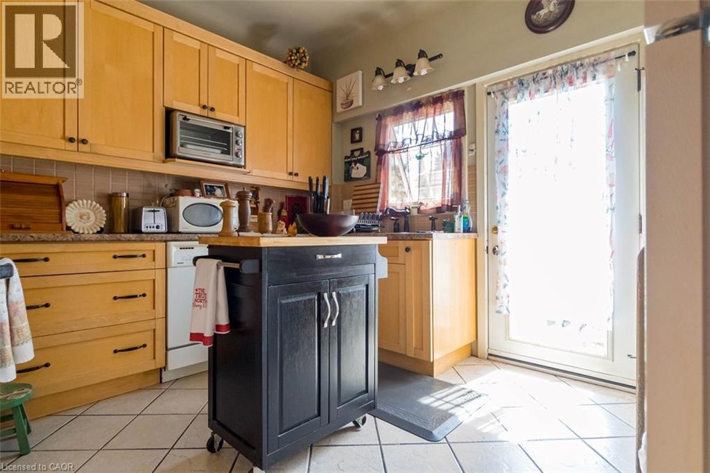 121 Eastbourne Avenue, Hamilton, Ontario  L8M 2M9 - Photo 18 - 40852444