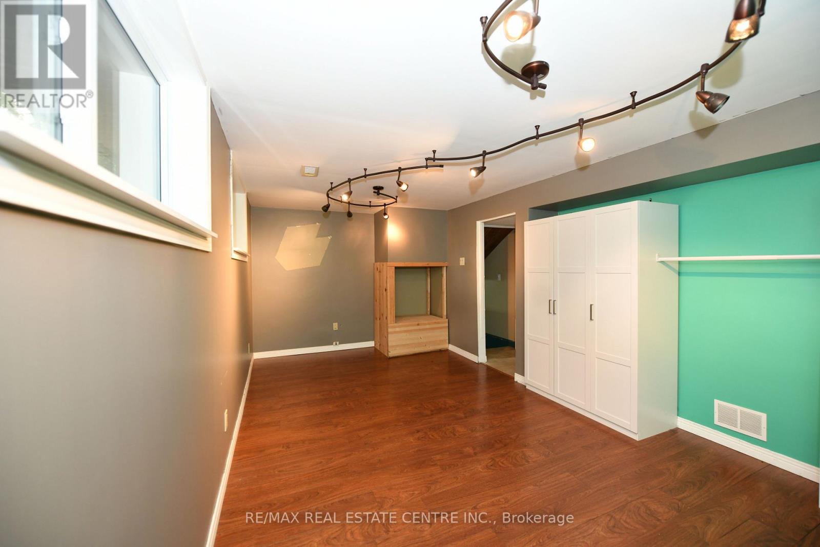 37 Ebury Crescent, London South, Ontario  N6C 3E1 - Photo 8 - X13624120