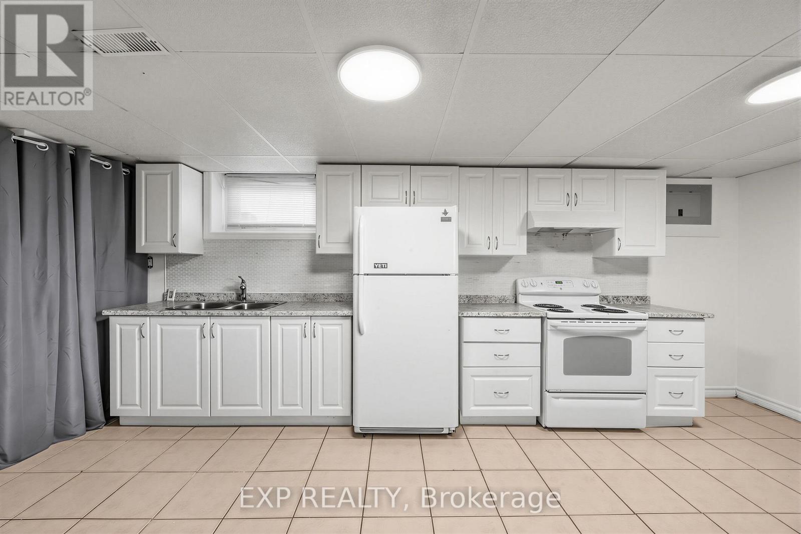 Lower - 847 Upper Ottawa Street, Hamilton, Ontario  L8T 3V4 - Photo 3 - X13624184
