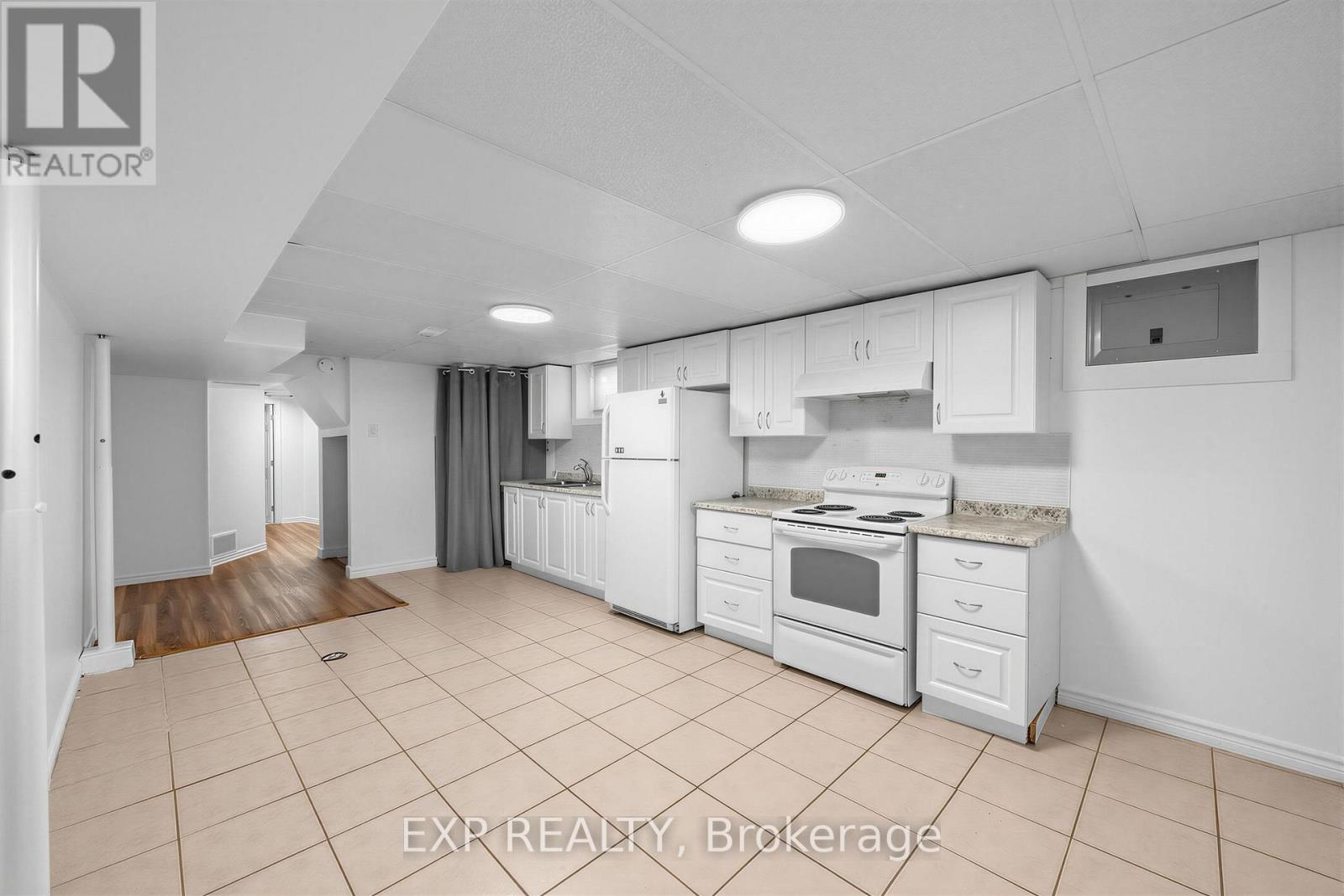 Lower - 847 Upper Ottawa Street, Hamilton, Ontario  L8T 3V4 - Photo 4 - X13624184