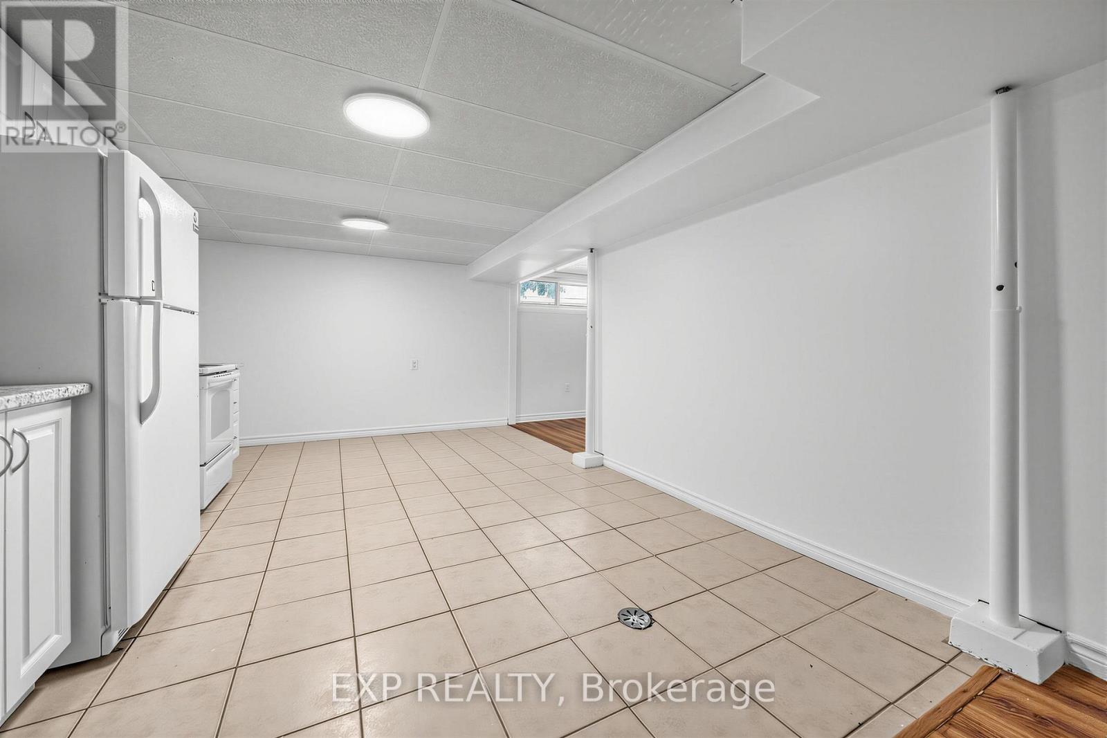 Lower - 847 Upper Ottawa Street, Hamilton, Ontario  L8T 3V4 - Photo 5 - X13624184