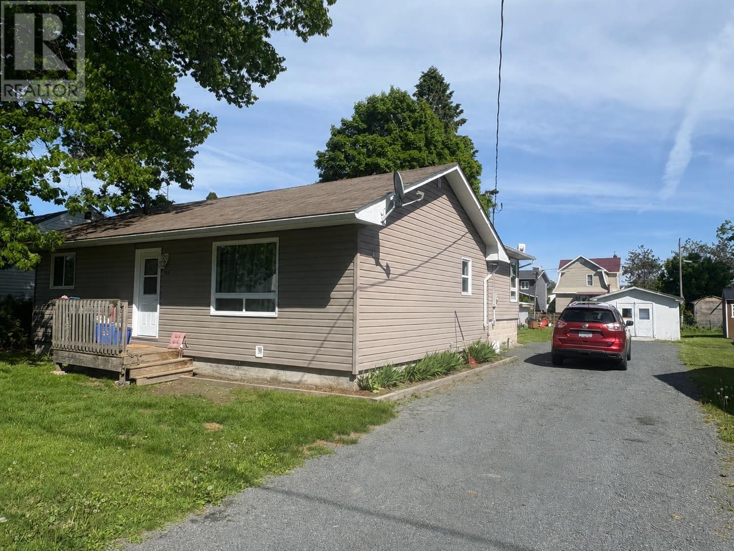 233 Federation St, Thessalon, Ontario P0R 1L0 - Photo 18 - SM261535