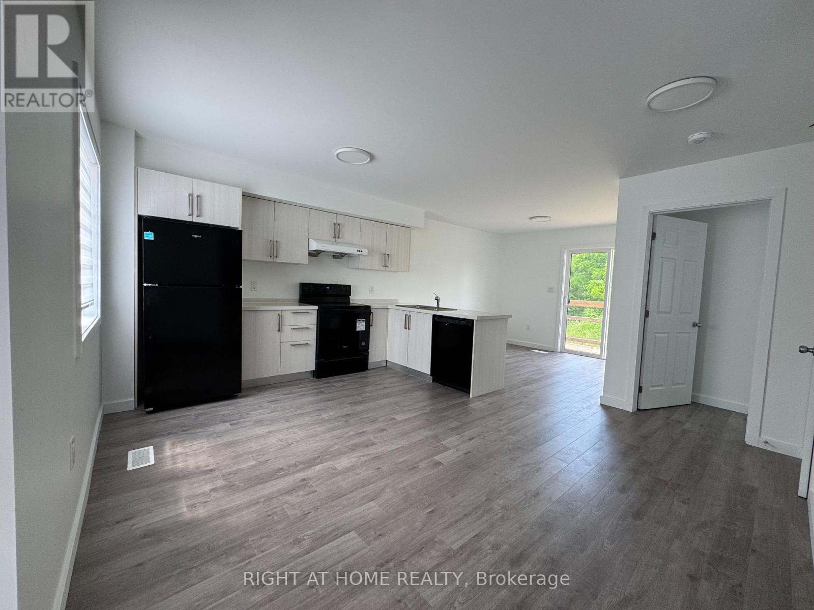 (Main) - 133 Highriver Trail, Welland, Ontario  L3C 0H6 - Photo 5 - X13508586