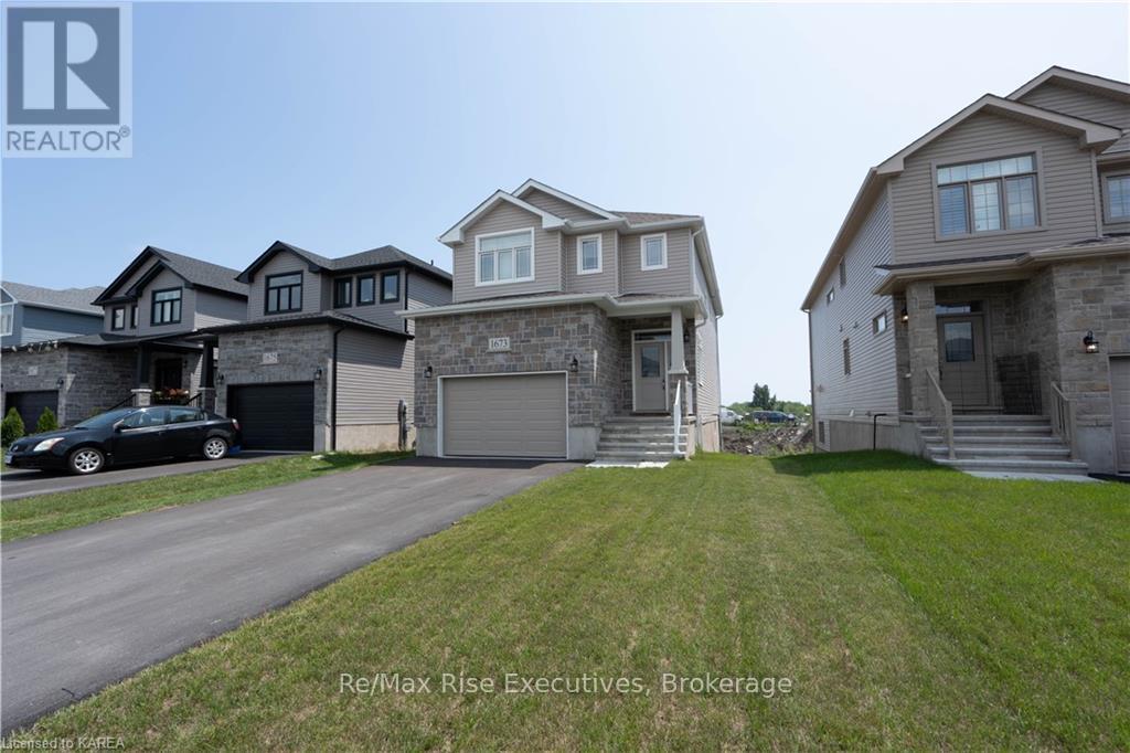 1673 Brookedayle Avenue, Kingston, Ontario K7P 0T1 - Photo 2 - X13624436