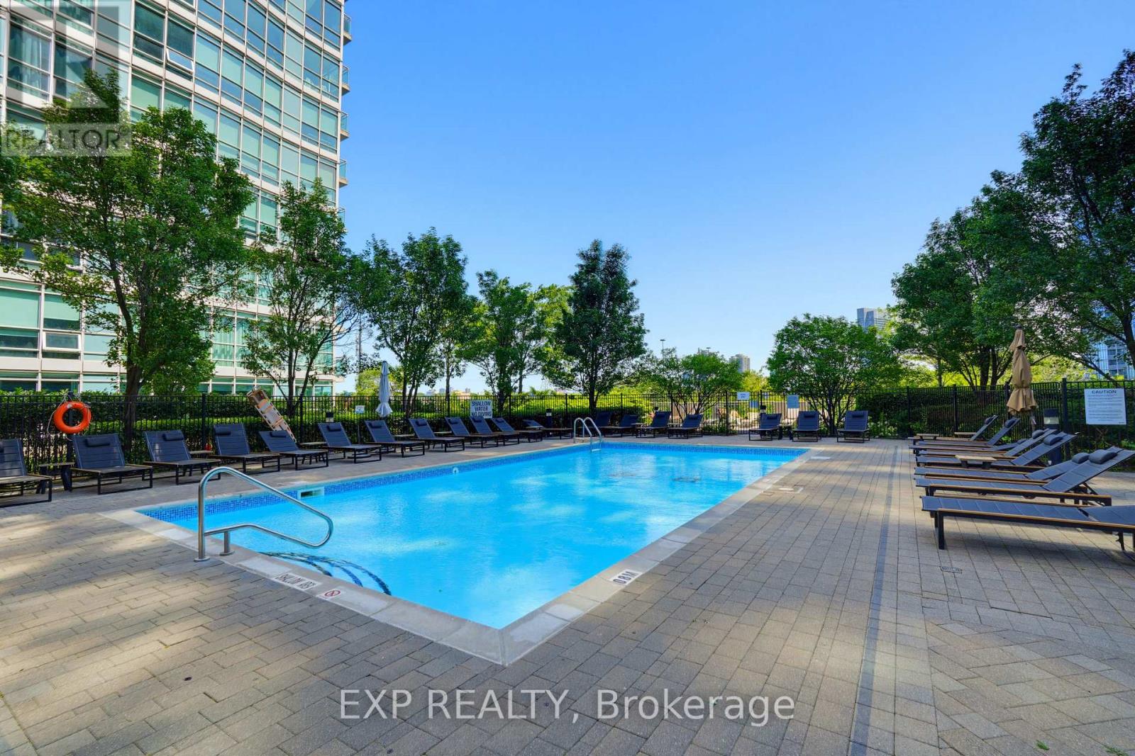 813 - 155 Legion Road N, Toronto, Ontario M8Y 0A7 - Photo 37 - W13624400