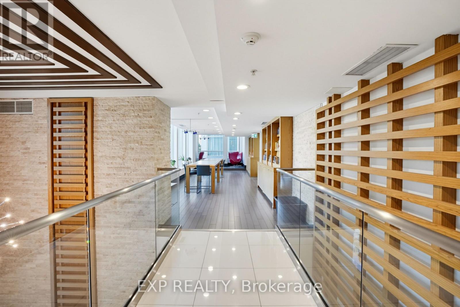 813 - 155 Legion Road N, Toronto, Ontario M8Y 0A7 - Photo 40 - W13624400