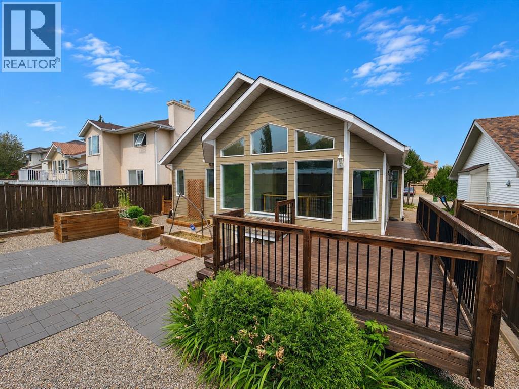 58 Edgevalley Close NW, Calgary, Alberta  T3A 5E4 - Photo 47 - A2332126
