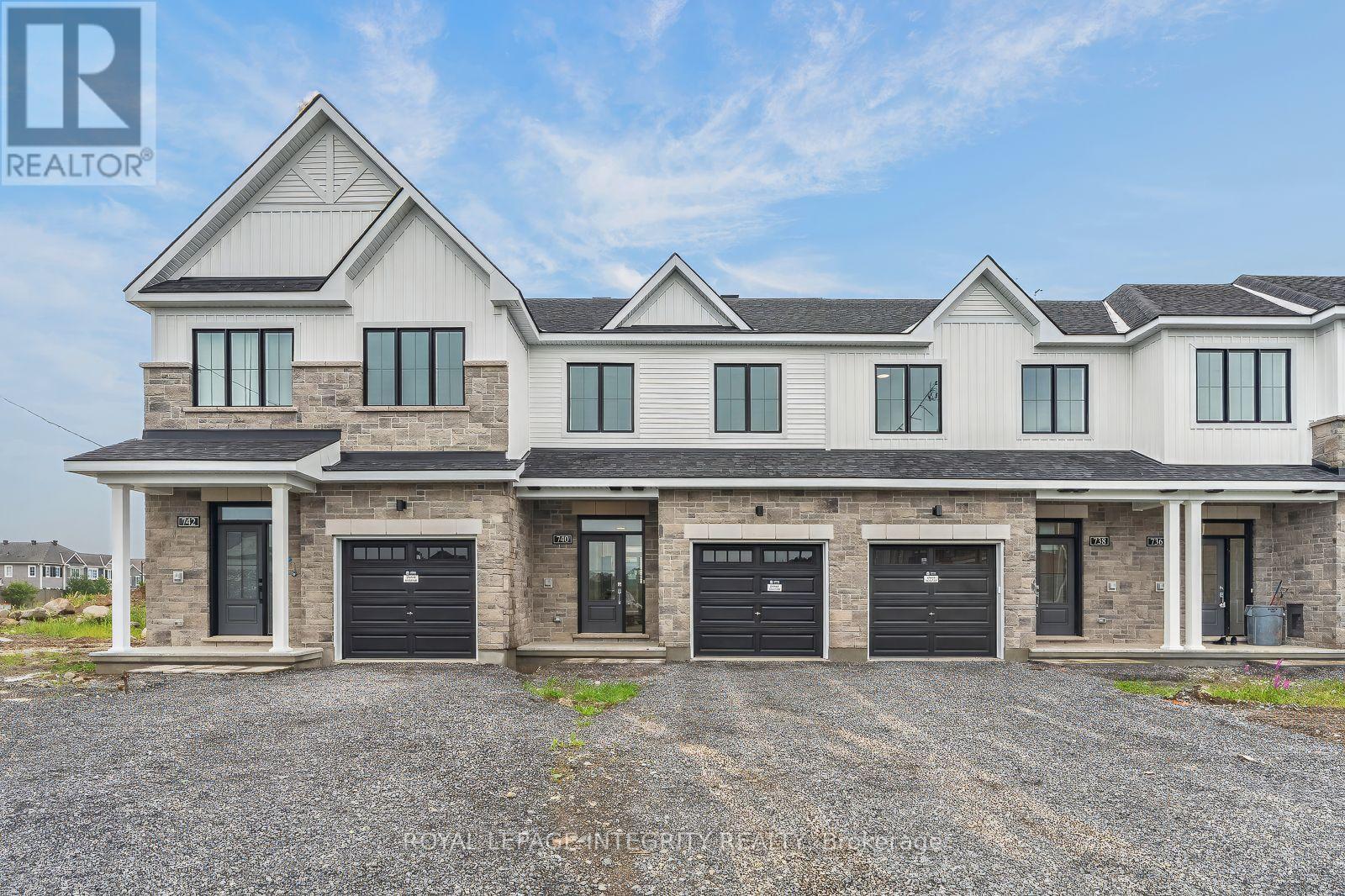 740 TADPOLE CRESCENT, Ottawa, Ontario