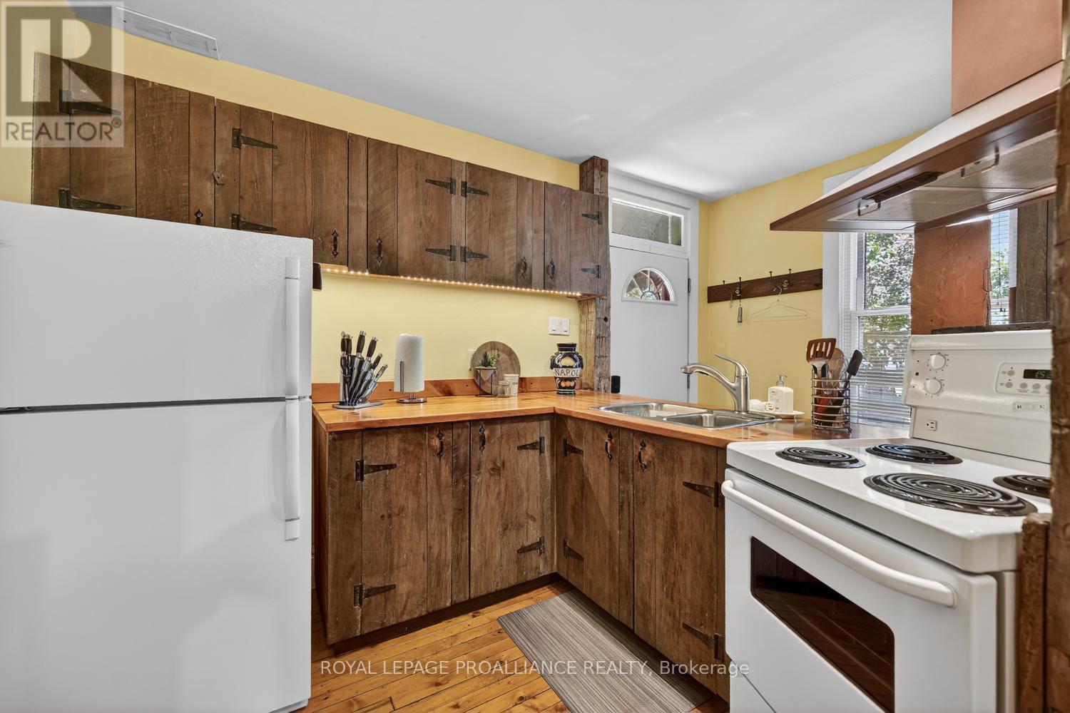 34 Water Street W, Brockville, Ontario  K6V 3L3 - Photo 12 - X13624380