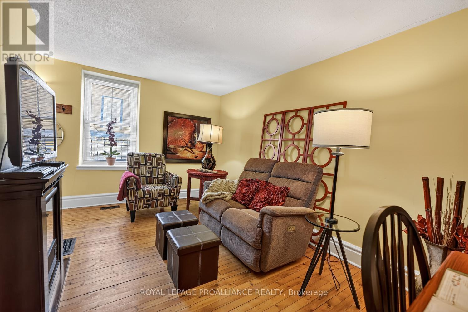 34 Water Street W, Brockville, Ontario K6V 3L3 - Photo 3 - X13624380