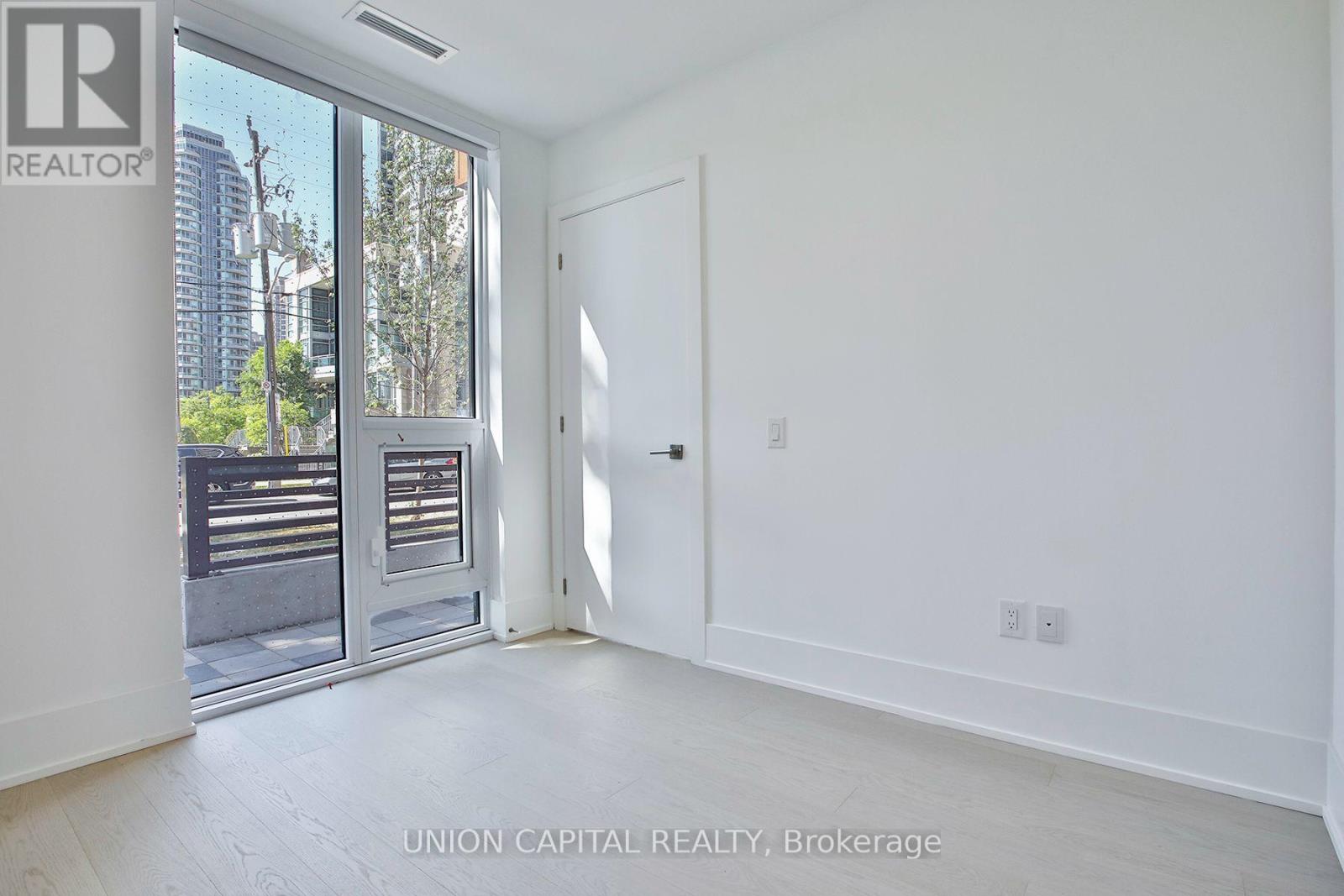 Th103 - 36 Olive Avenue, Toronto, Ontario  M6G 2R8 - Photo 8 - C13624266