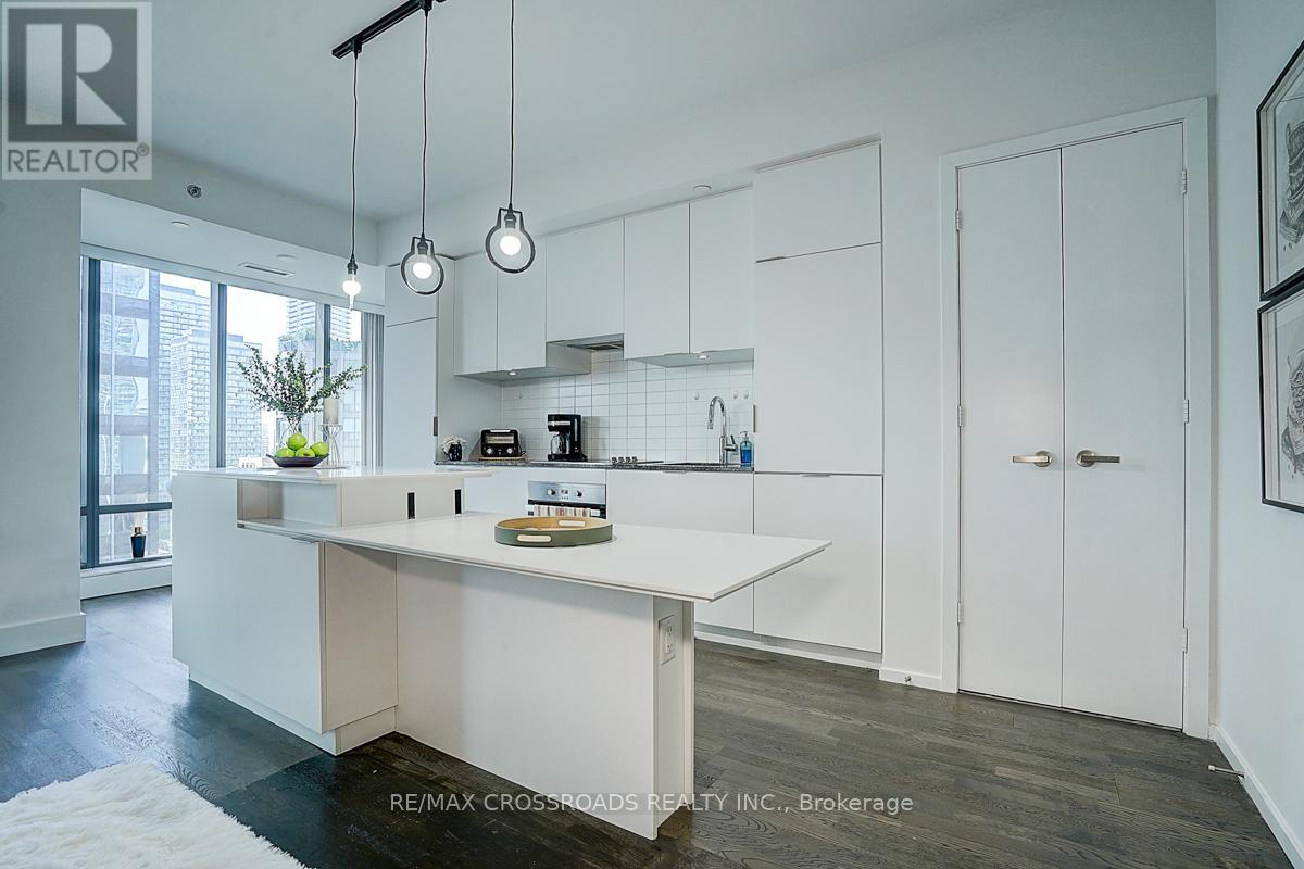 1604 - 5 St Joseph Street, Toronto, Ontario  M4Y 1Z3 - Photo 23 - C13624476