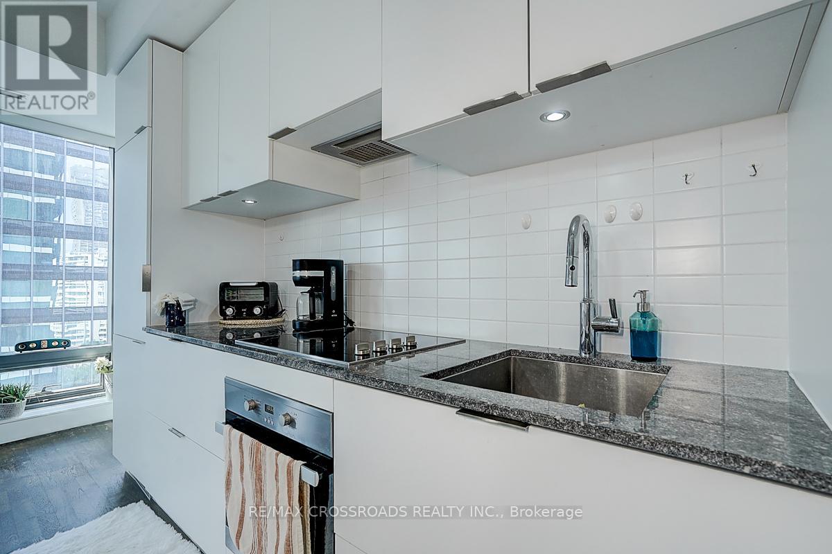 1604 - 5 St Joseph Street, Toronto, Ontario  M4Y 1Z3 - Photo 29 - C13624476
