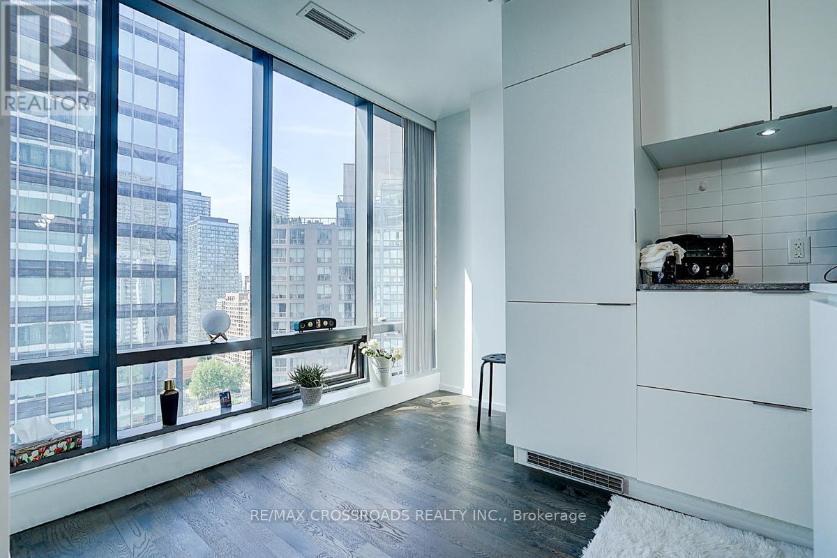 1604 - 5 St Joseph Street, Toronto, Ontario  M4Y 1Z3 - Photo 31 - C13624476