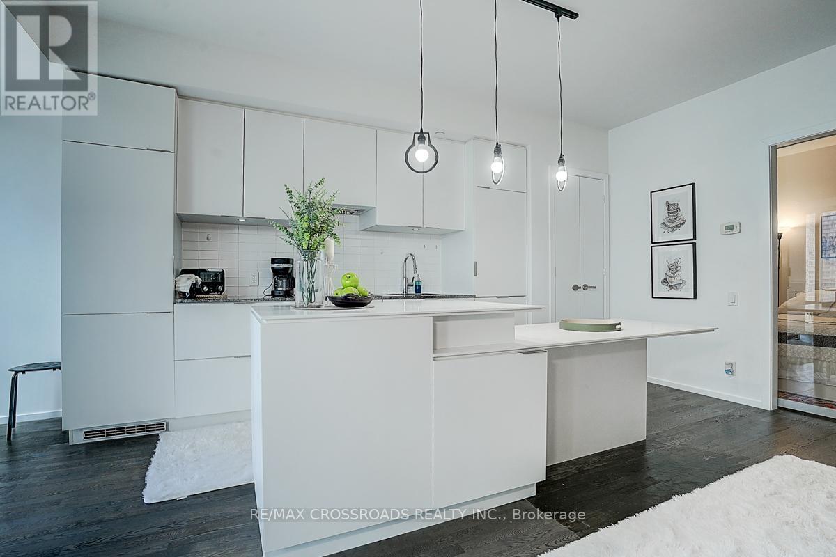 1604 - 5 St Joseph Street, Toronto, Ontario  M4Y 1Z3 - Photo 32 - C13624476