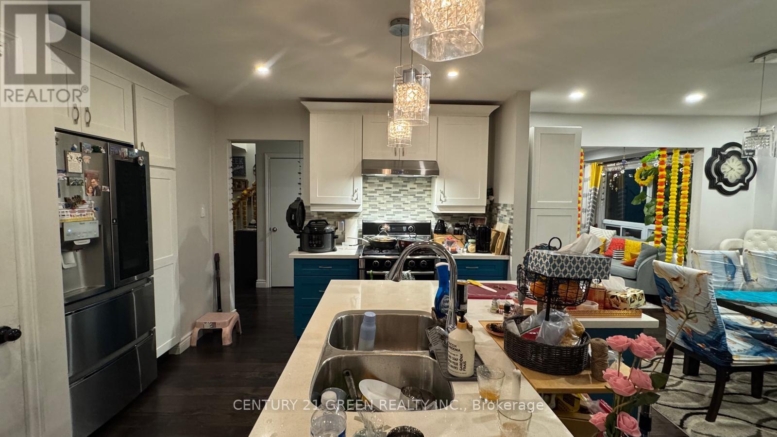 Upper - 415 Aztec Drive, Oshawa, Ontario  L1J 7T5 - Photo 7 - E13624228
