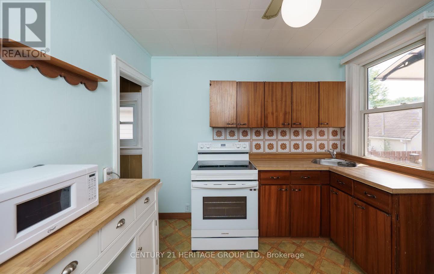 203 Hibbert Avenue, Oshawa, Ontario  L1J 1V4 - Photo 12 - E13624344