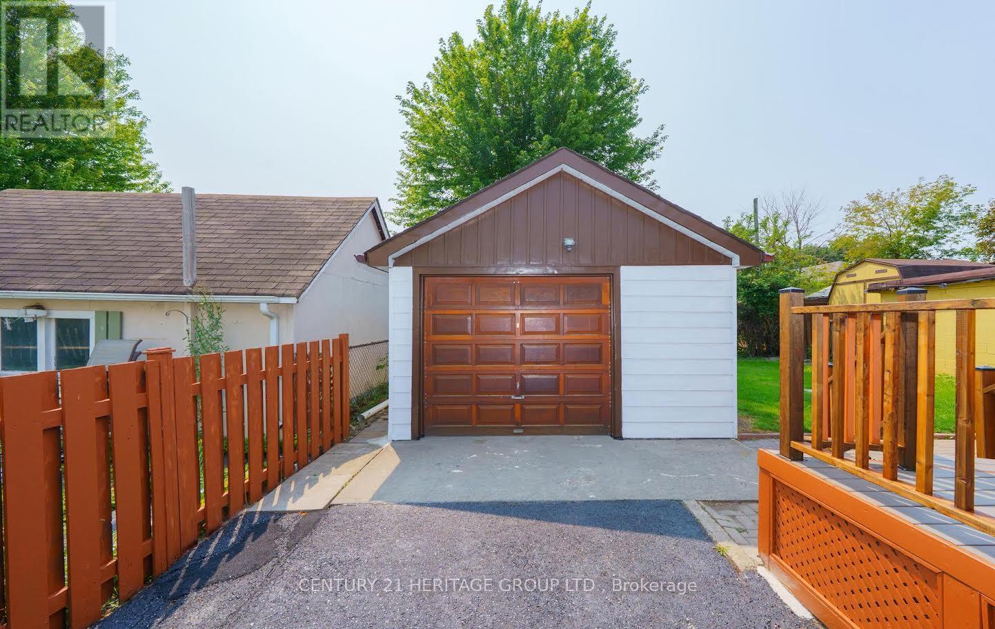 203 Hibbert Avenue, Oshawa, Ontario  L1J 1V4 - Photo 29 - E13624344