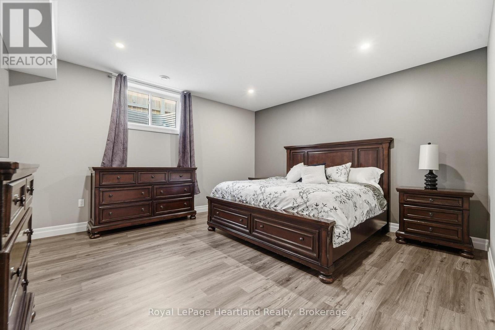 250 Wellington Street, North Huron, Ontario  N0M 1H0 - Photo 33 - X13624424