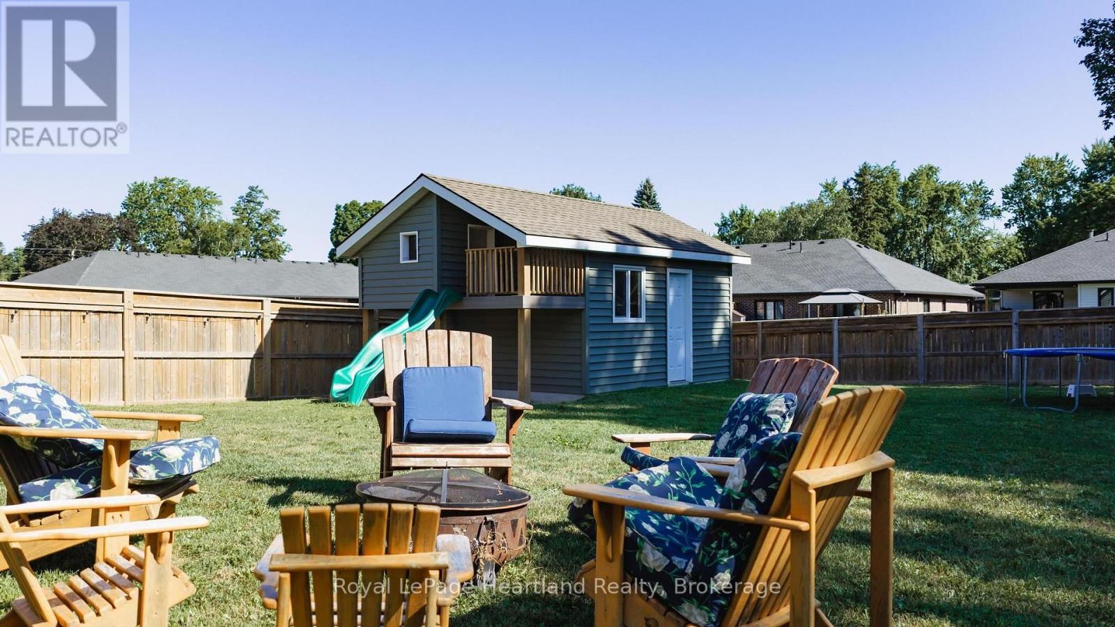 250 Wellington Street, North Huron, Ontario  N0M 1H0 - Photo 40 - X13624424