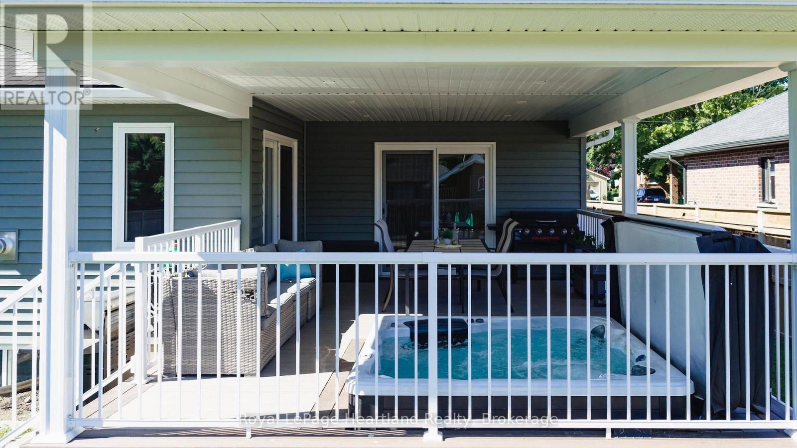 250 Wellington Street, North Huron, Ontario  N0M 1H0 - Photo 44 - X13624424