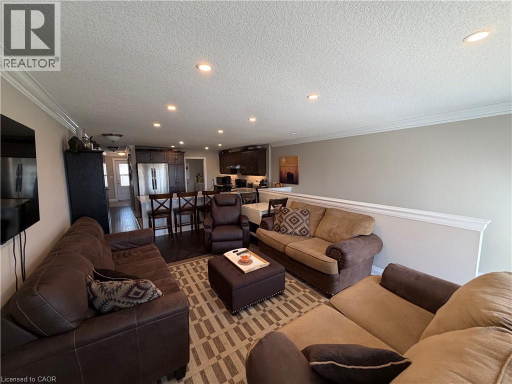 31 Bishop Tonnos Way, Hamilton, Ontario  L9B 2L7 - Photo 10 - 40824792