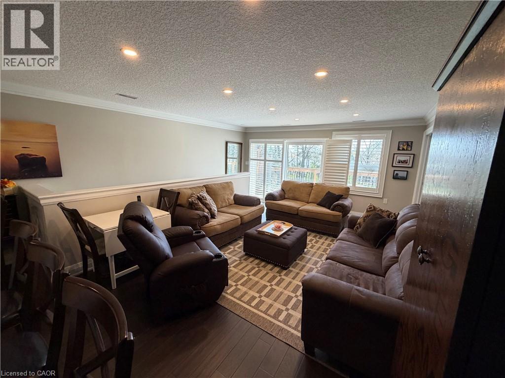 31 Bishop Tonnos Way, Hamilton, Ontario  L9B 2L7 - Photo 9 - 40824792