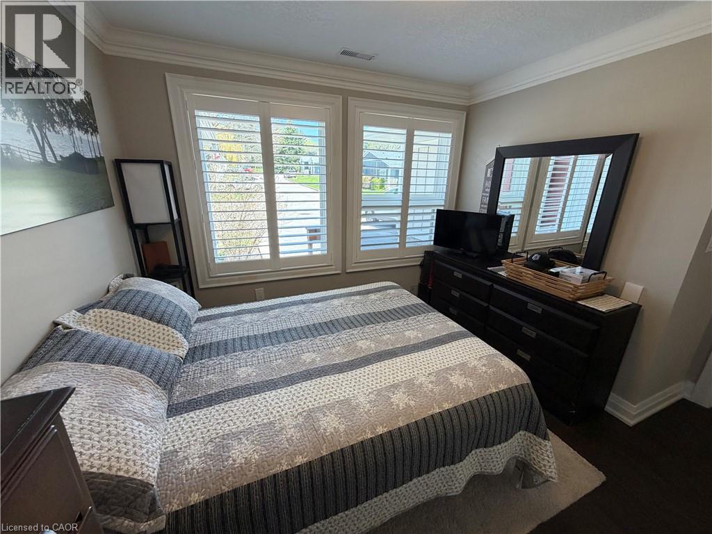 31 Bishop Tonnos Way, Hamilton, Ontario  L9B 2L7 - Photo 3 - 40824792