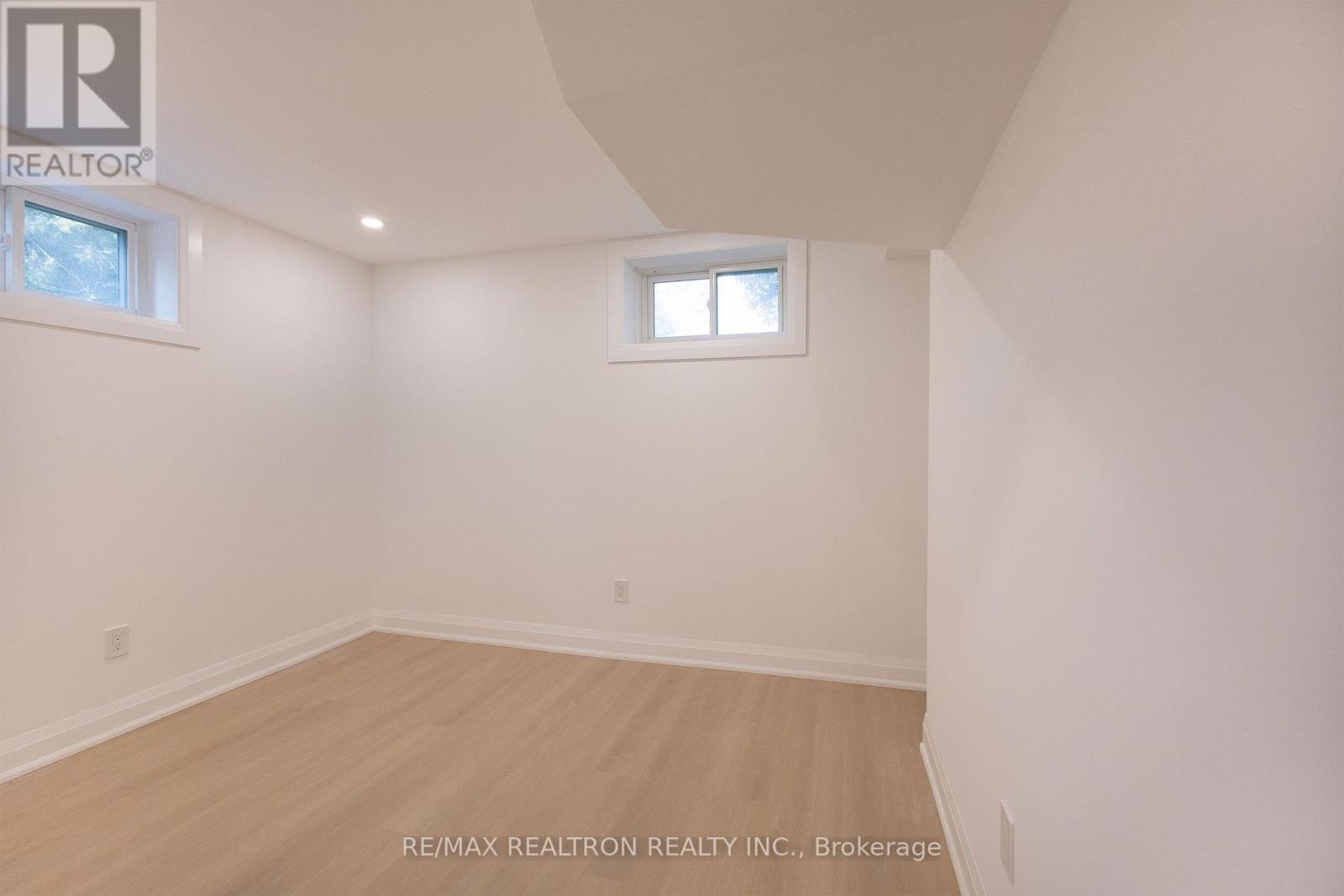 30 Morton Avenue, East Gwillimbury, Ontario  L0G 1V0 - Photo 46 - N13624232