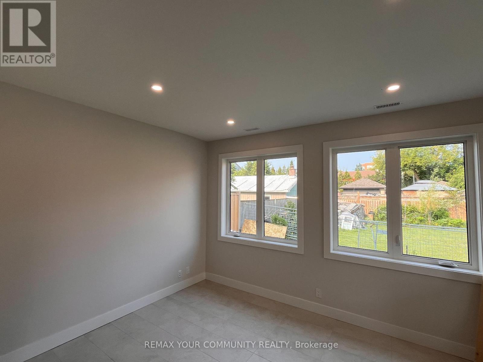 3 - 19 Cousins Drive, Aurora, Ontario L4G 1B2 - Photo 10 - N13624262