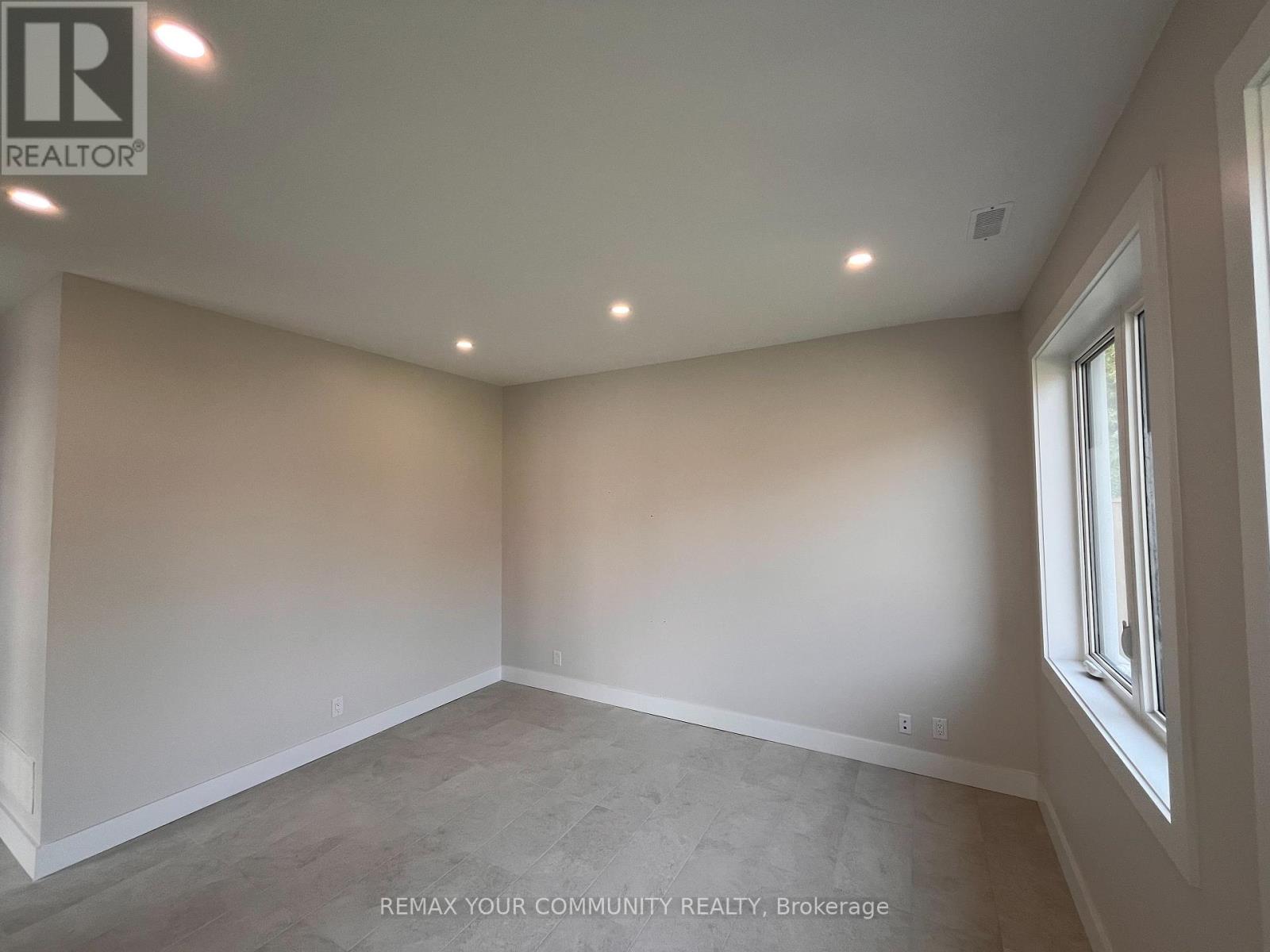 3 - 19 Cousins Drive, Aurora, Ontario L4G 1B2 - Photo 13 - N13624262